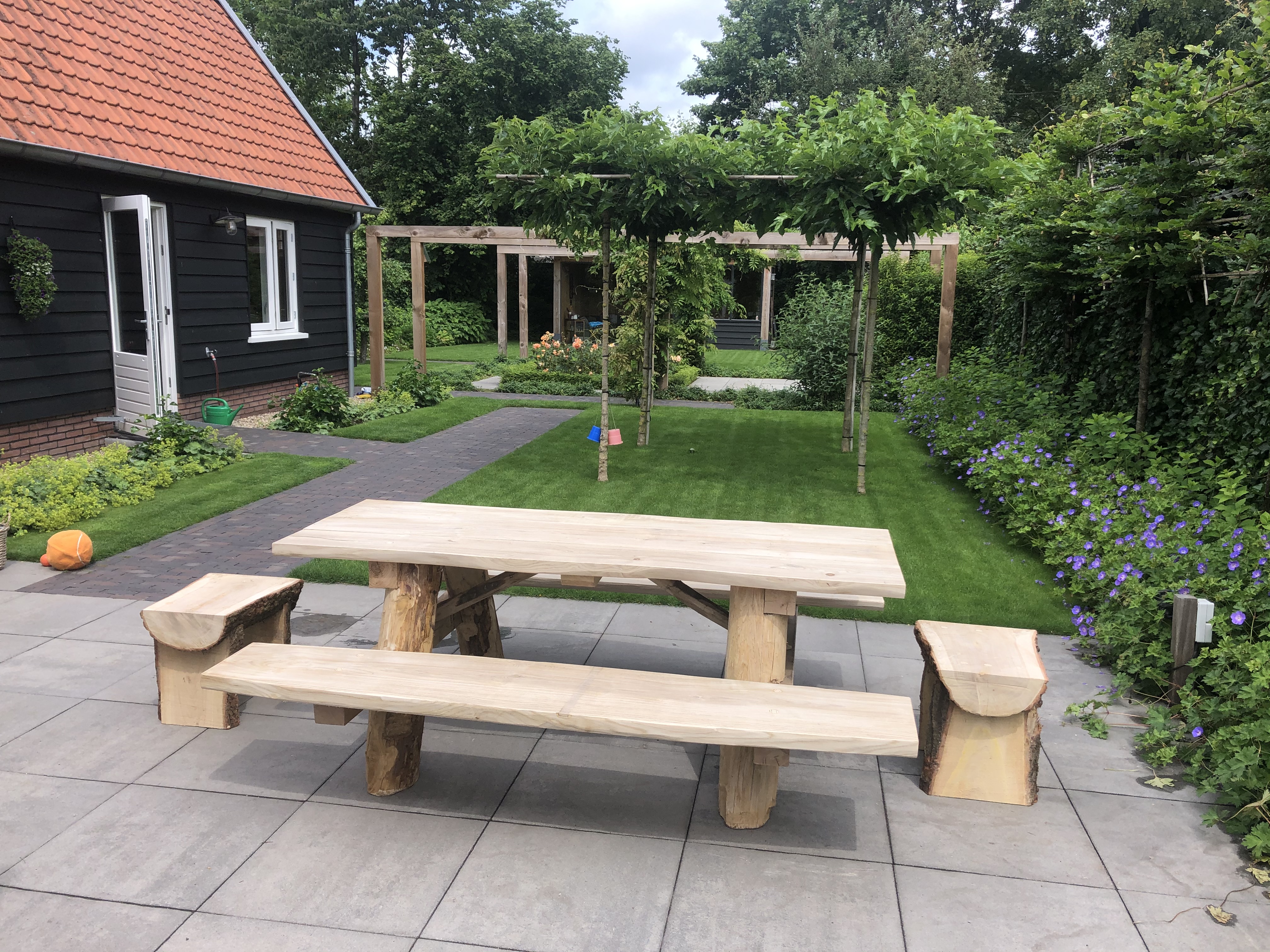 koolhydraat creatief regisseur Houten picknicktafels van eiken en douglas hout | Assortimen